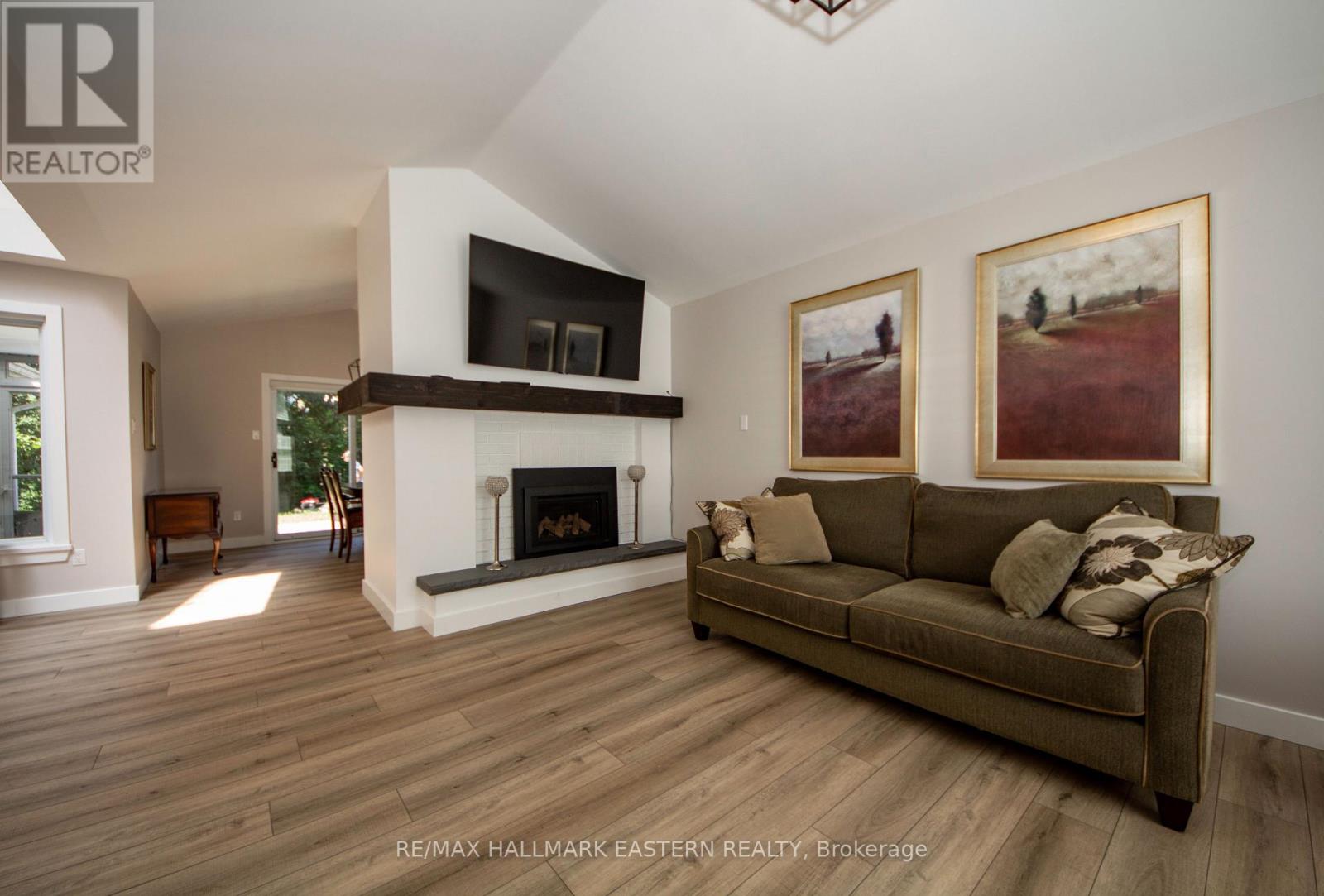 36 RUSSELL HILL ROAD - 4
