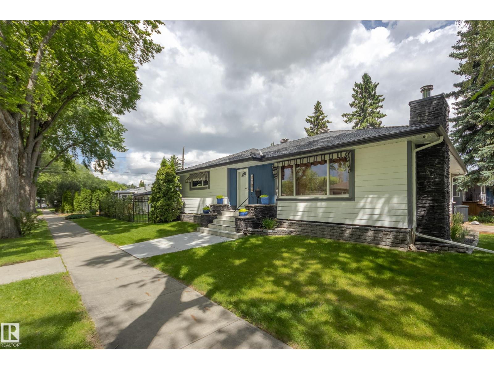 9503 77 St NW photo 2 — MLS® E4485598