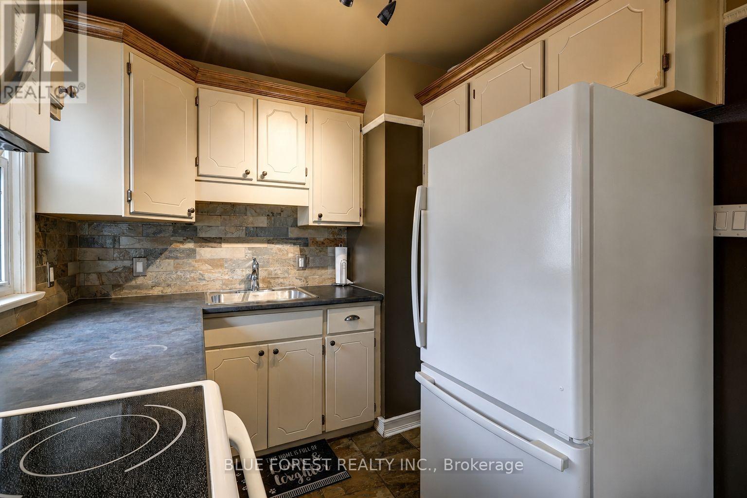 371 FLANDERS ROW - 12
