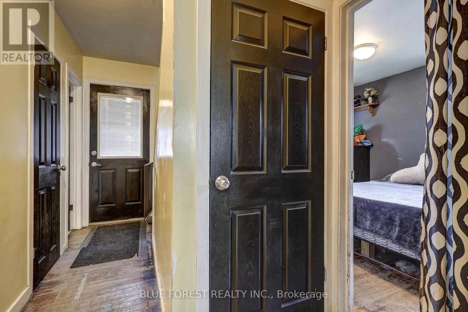 371 FLANDERS ROW - 16