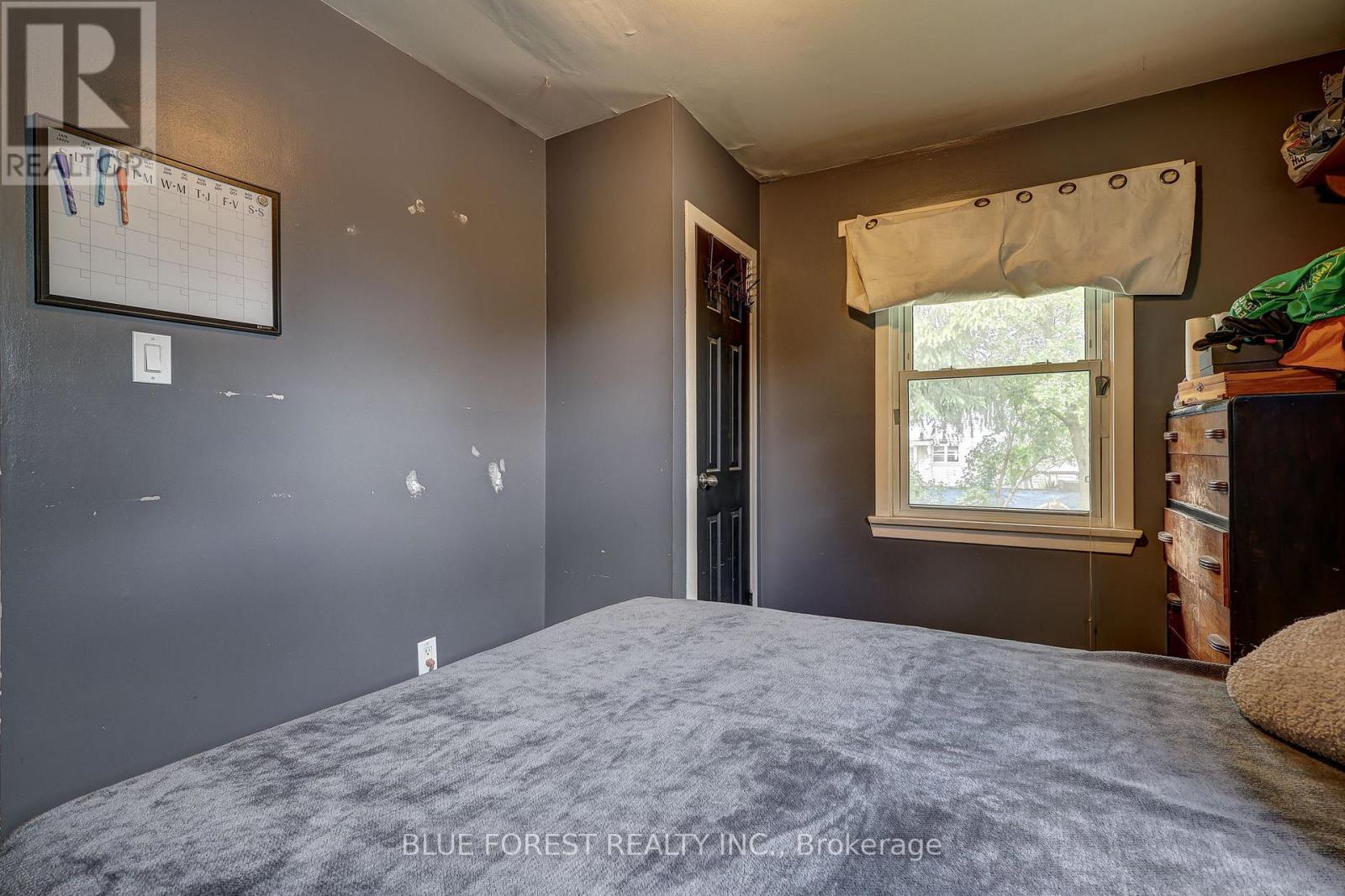 371 FLANDERS ROW - 18