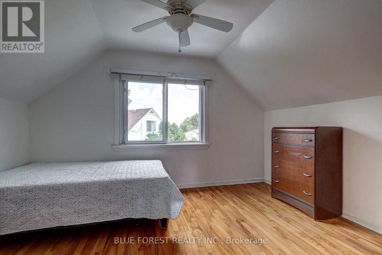 371 FLANDERS ROW - 21