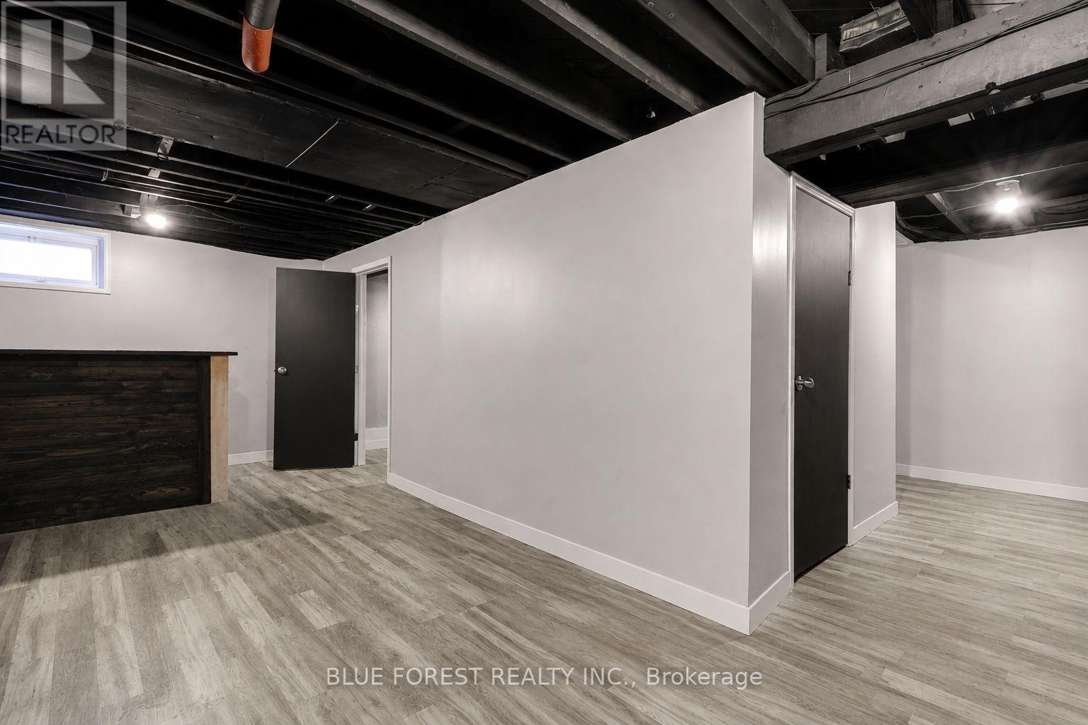 371 FLANDERS ROW - 27