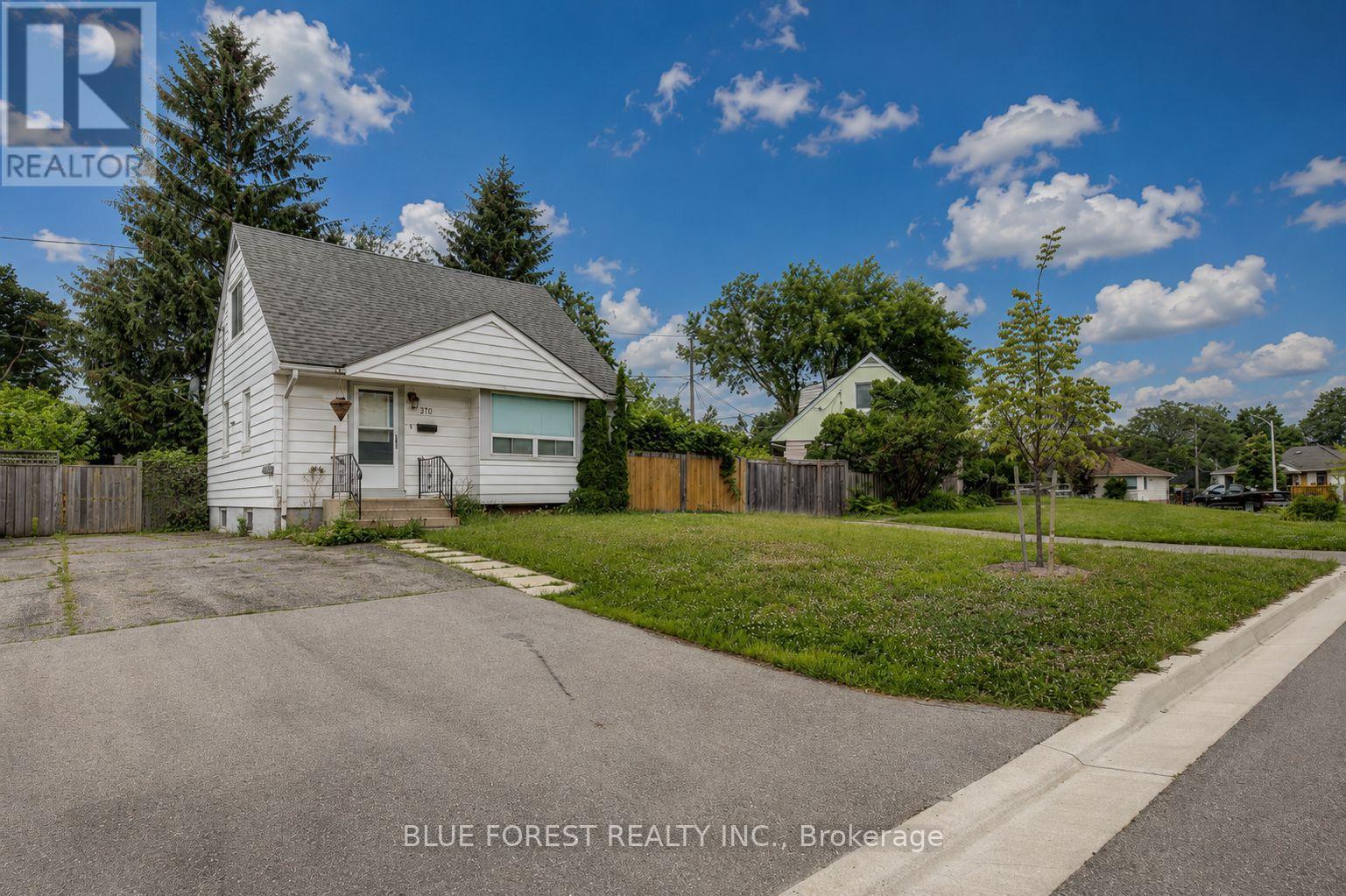 371 FLANDERS ROW - 36