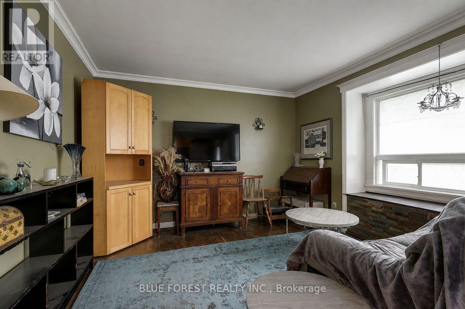 371 FLANDERS ROW - 5