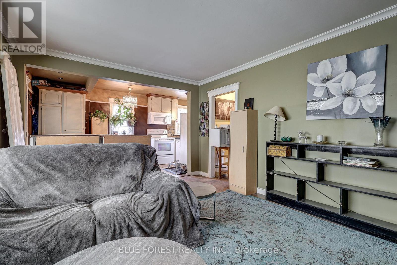 371 FLANDERS ROW - 7
