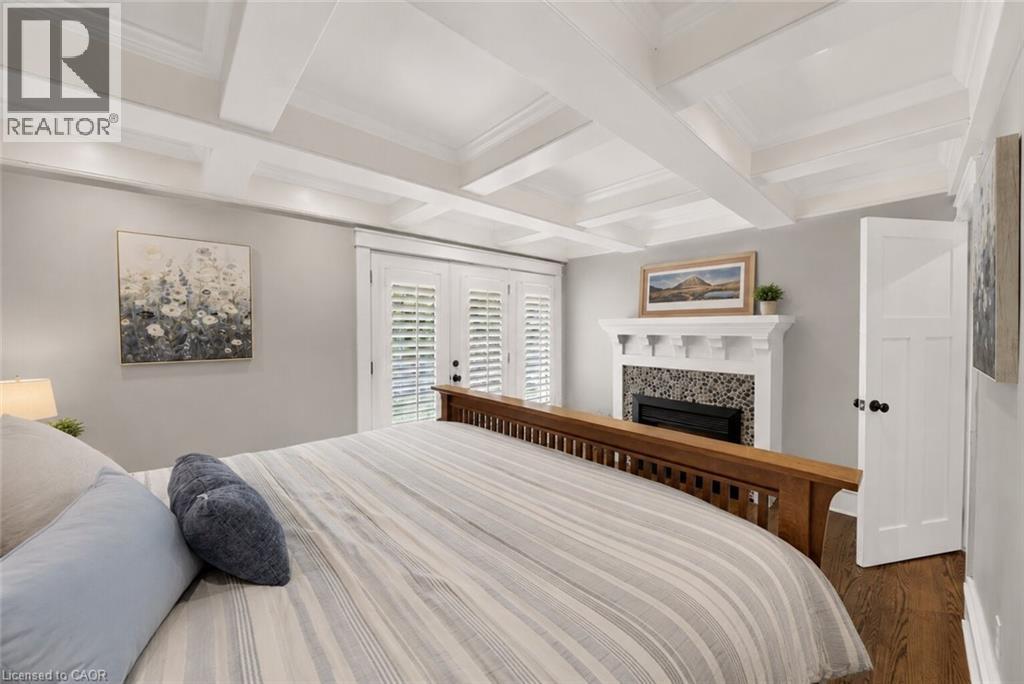 760 KINGSWAY Drive - 23