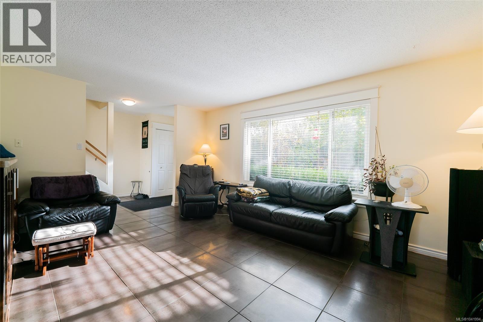 5524-5526 Lost Lake Rd, Nanaimo