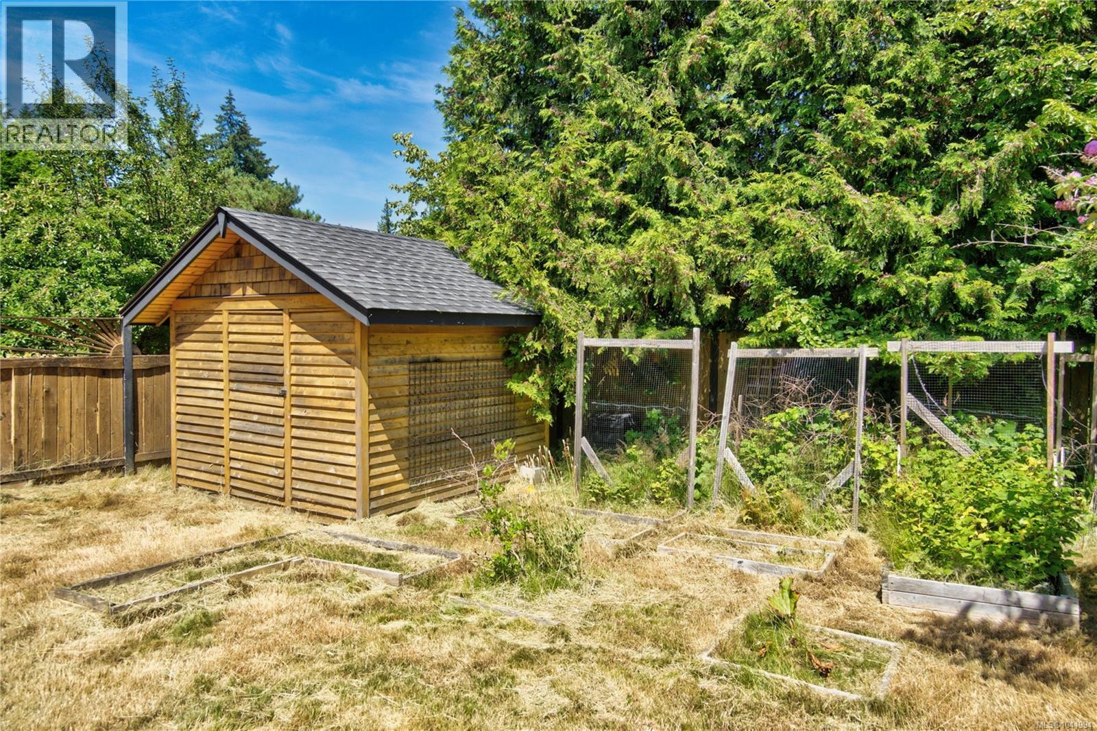 5524-5526 Lost Lake Rd, Nanaimo