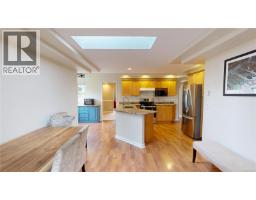 1137 Yellowbrick Rd, Parksville, BC V9P1K4 Photo 13
