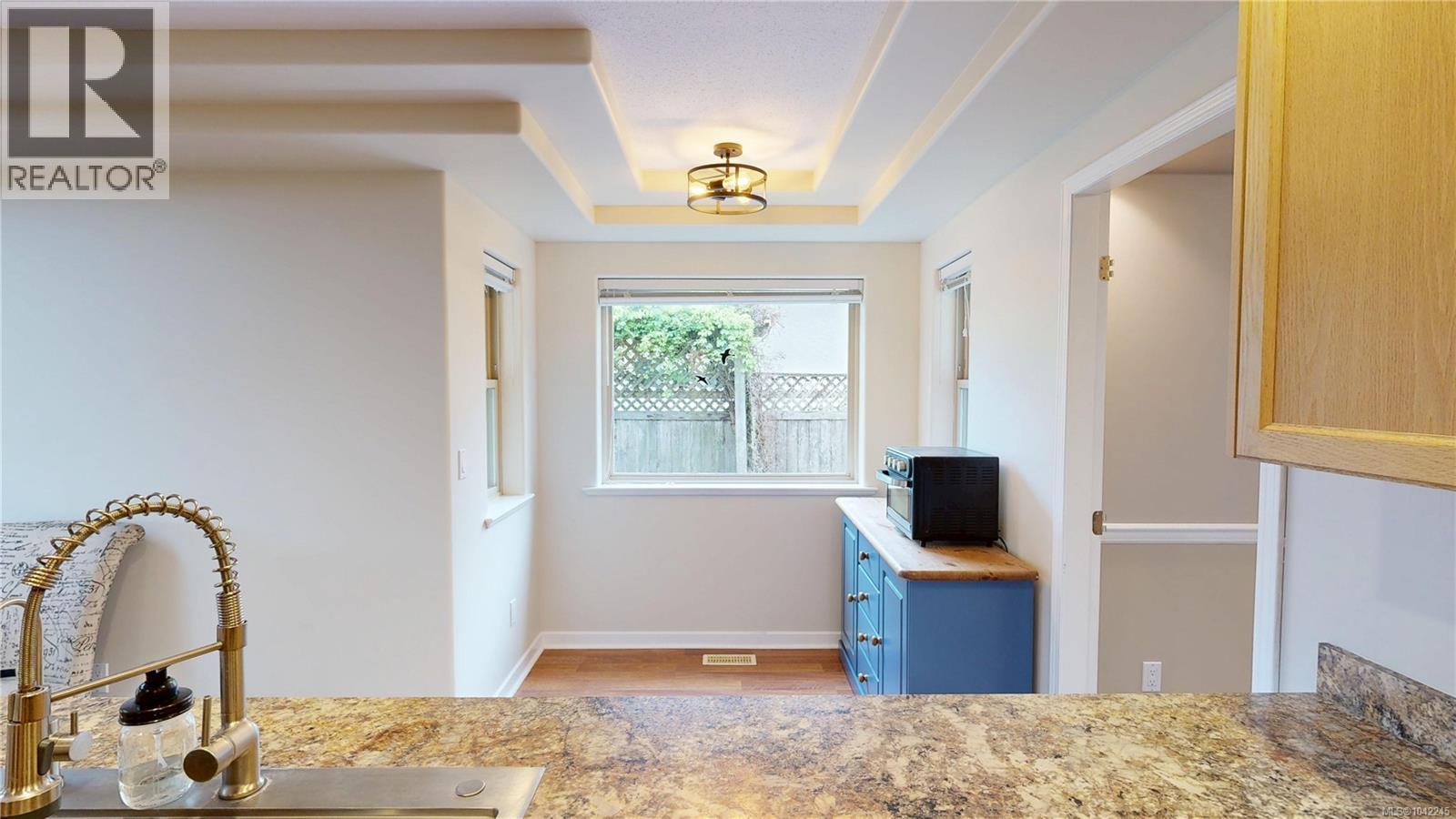 1137 Yellowbrick Rd, Parksville