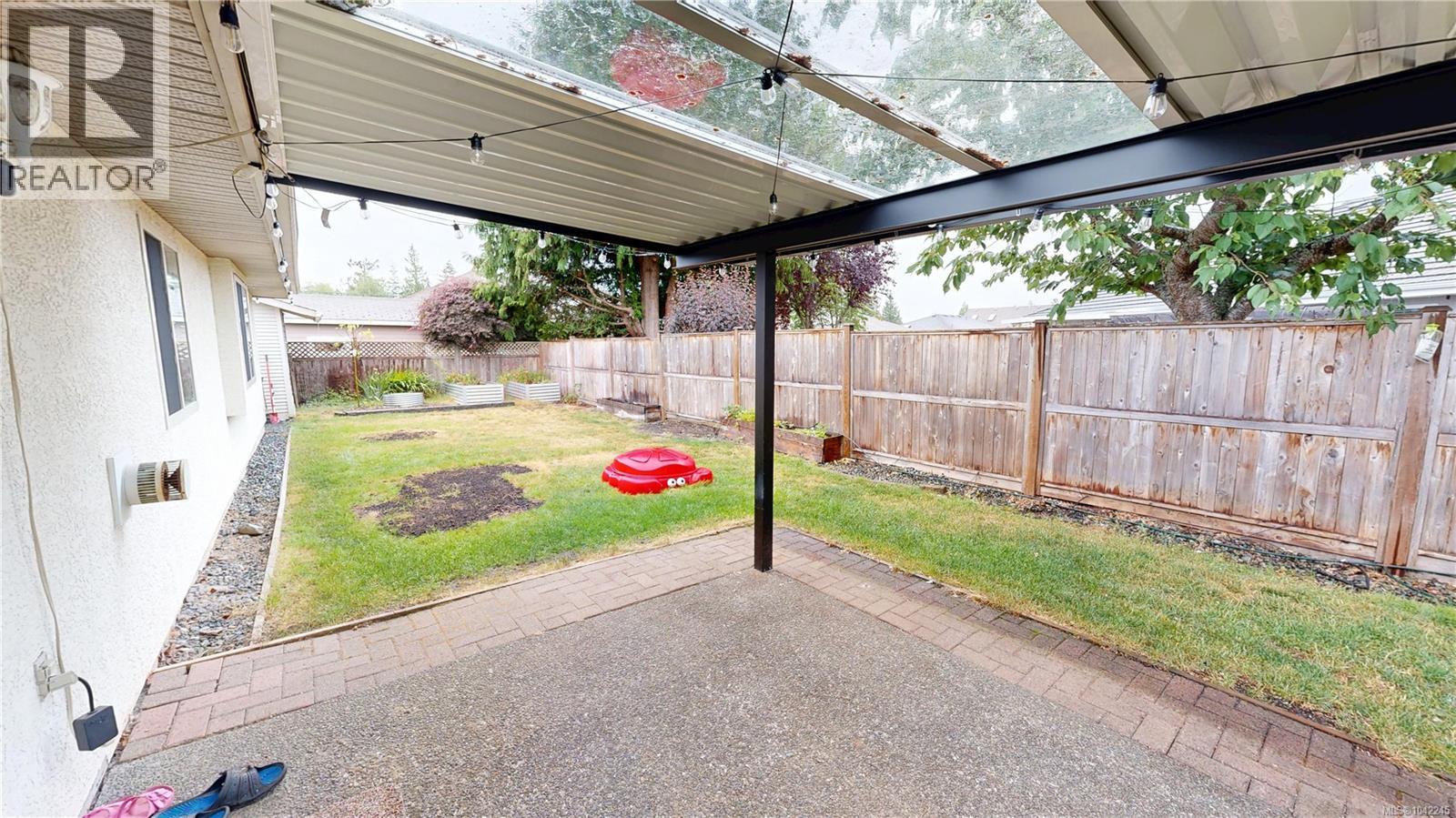 1137 Yellowbrick Rd, Parksville