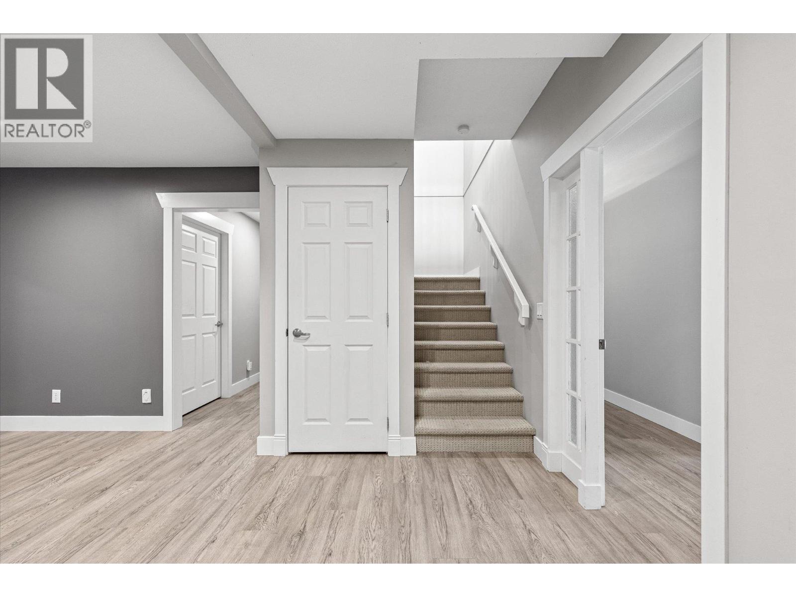 574 Gowen Place - 24