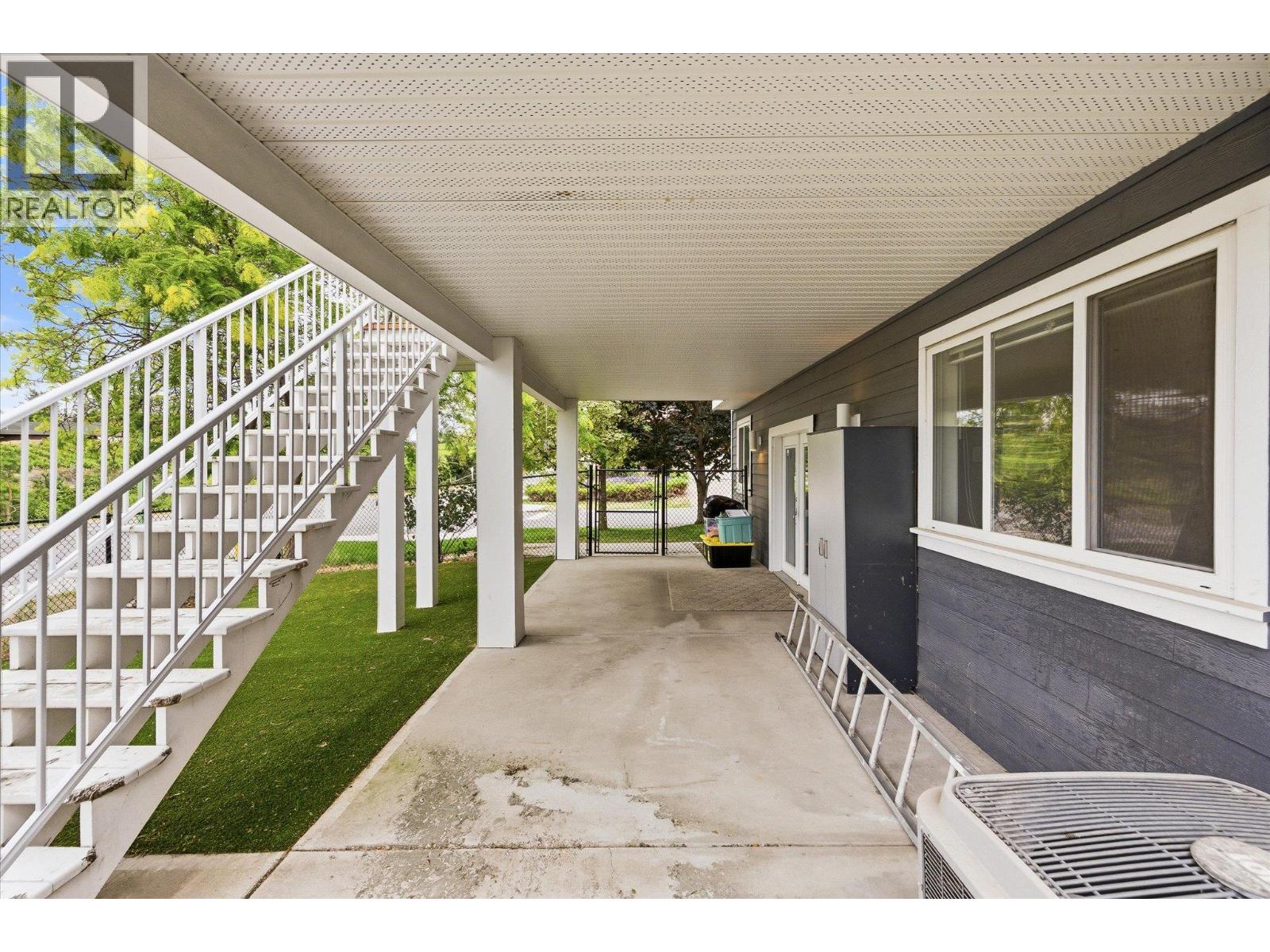 574 Gowen Place - 39
