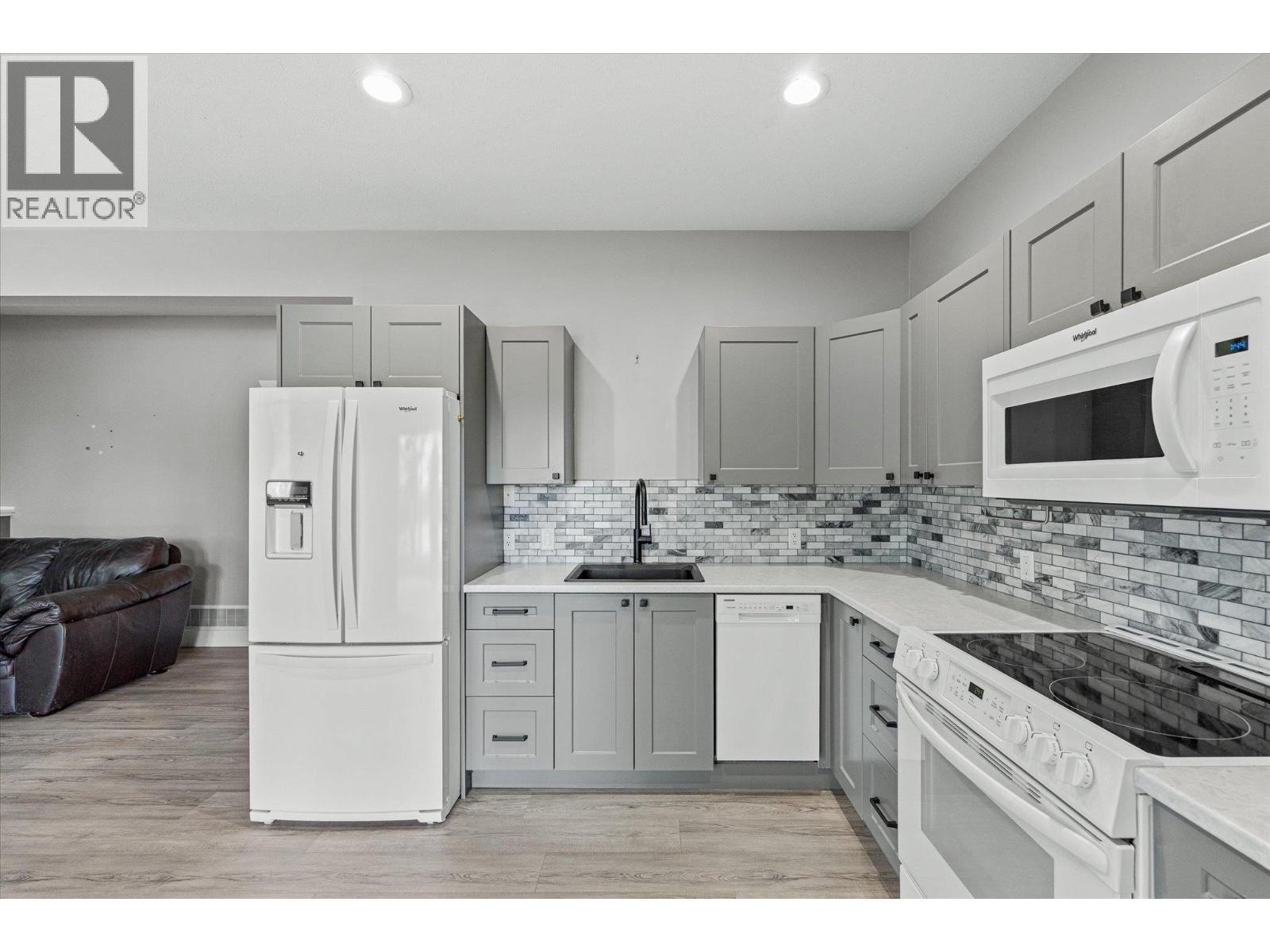 574 Gowen Place - 31