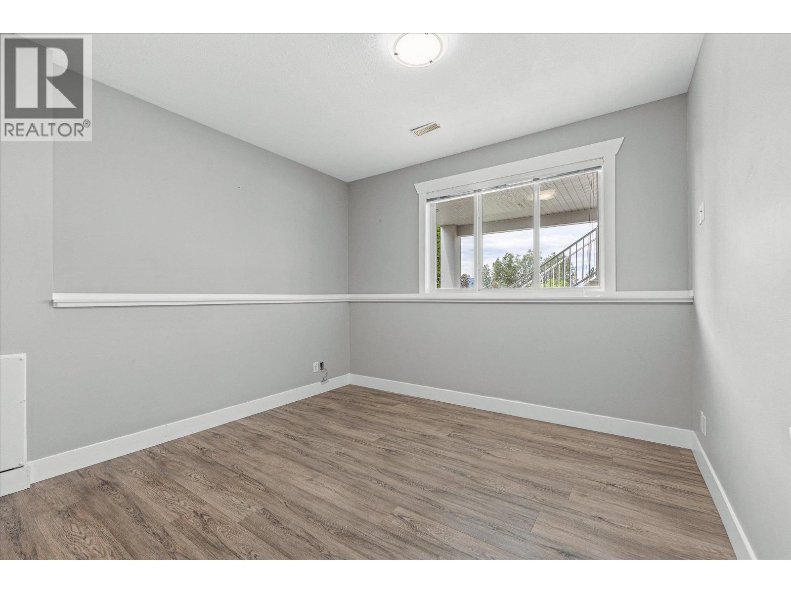 574 Gowen Place - 35