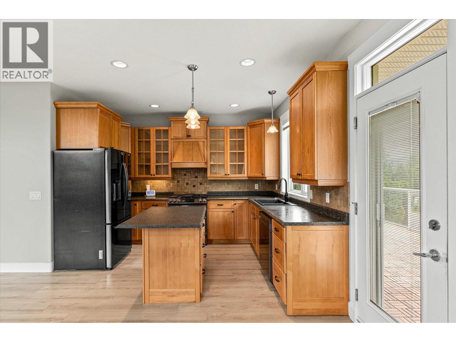 574 Gowen Place - 6