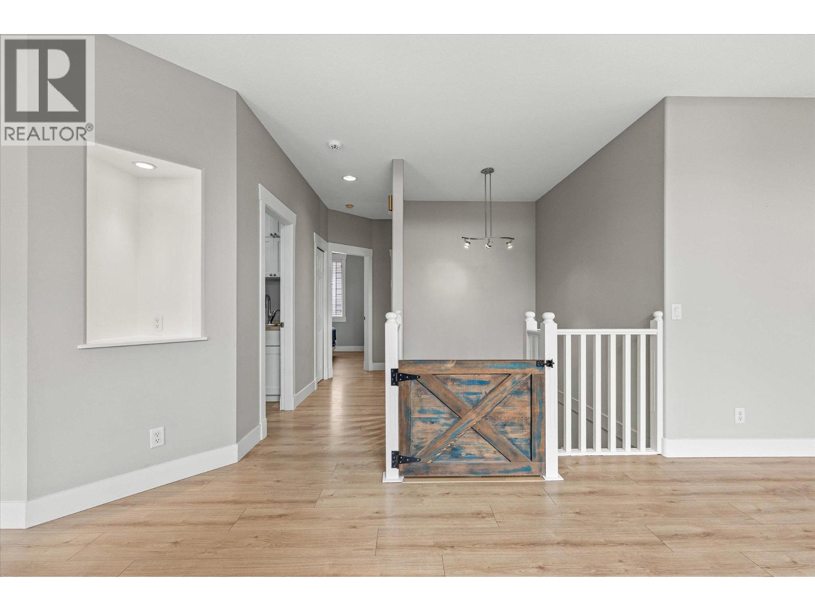 574 Gowen Place - 23