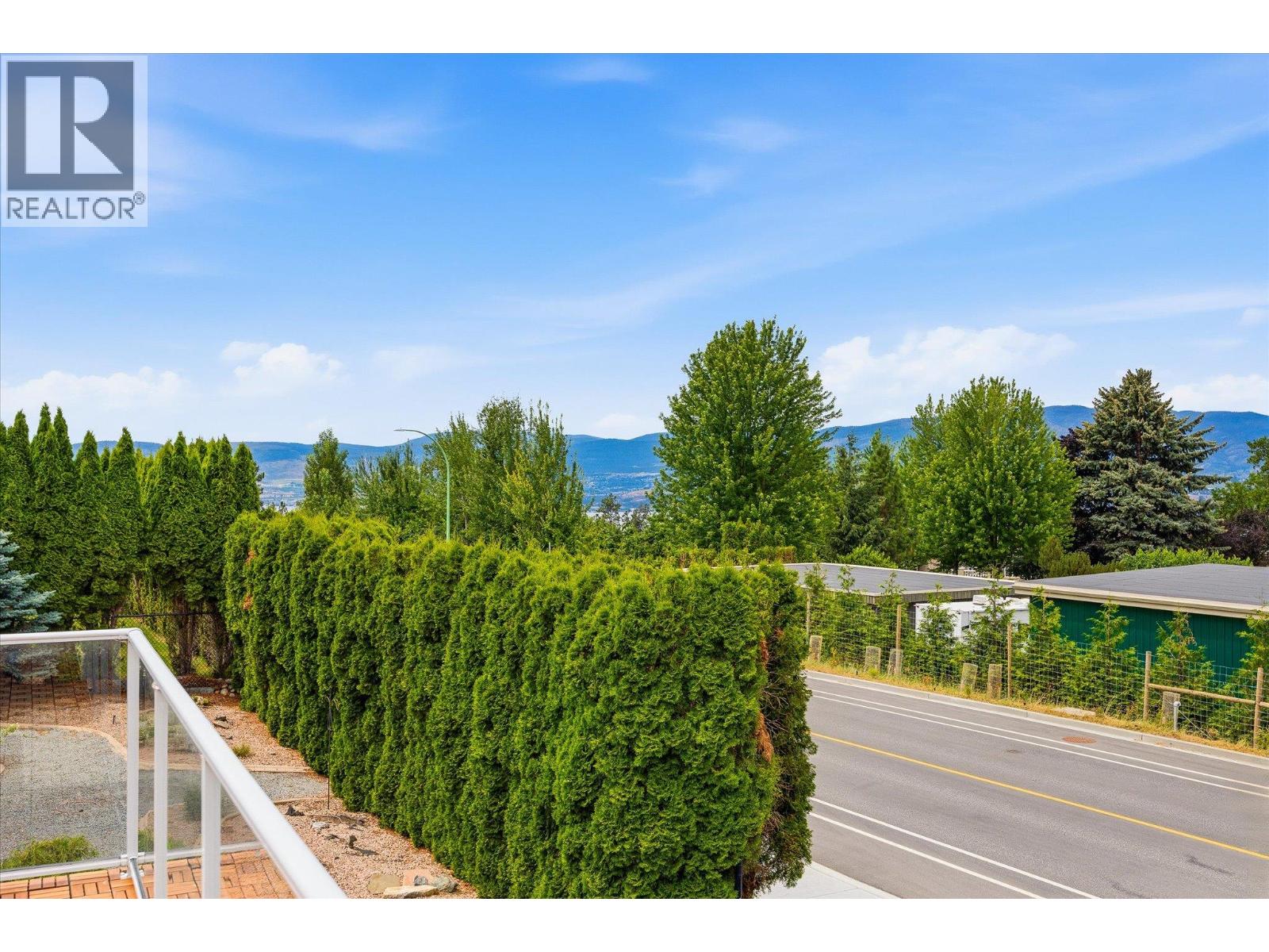 574 Gowen Place - 13