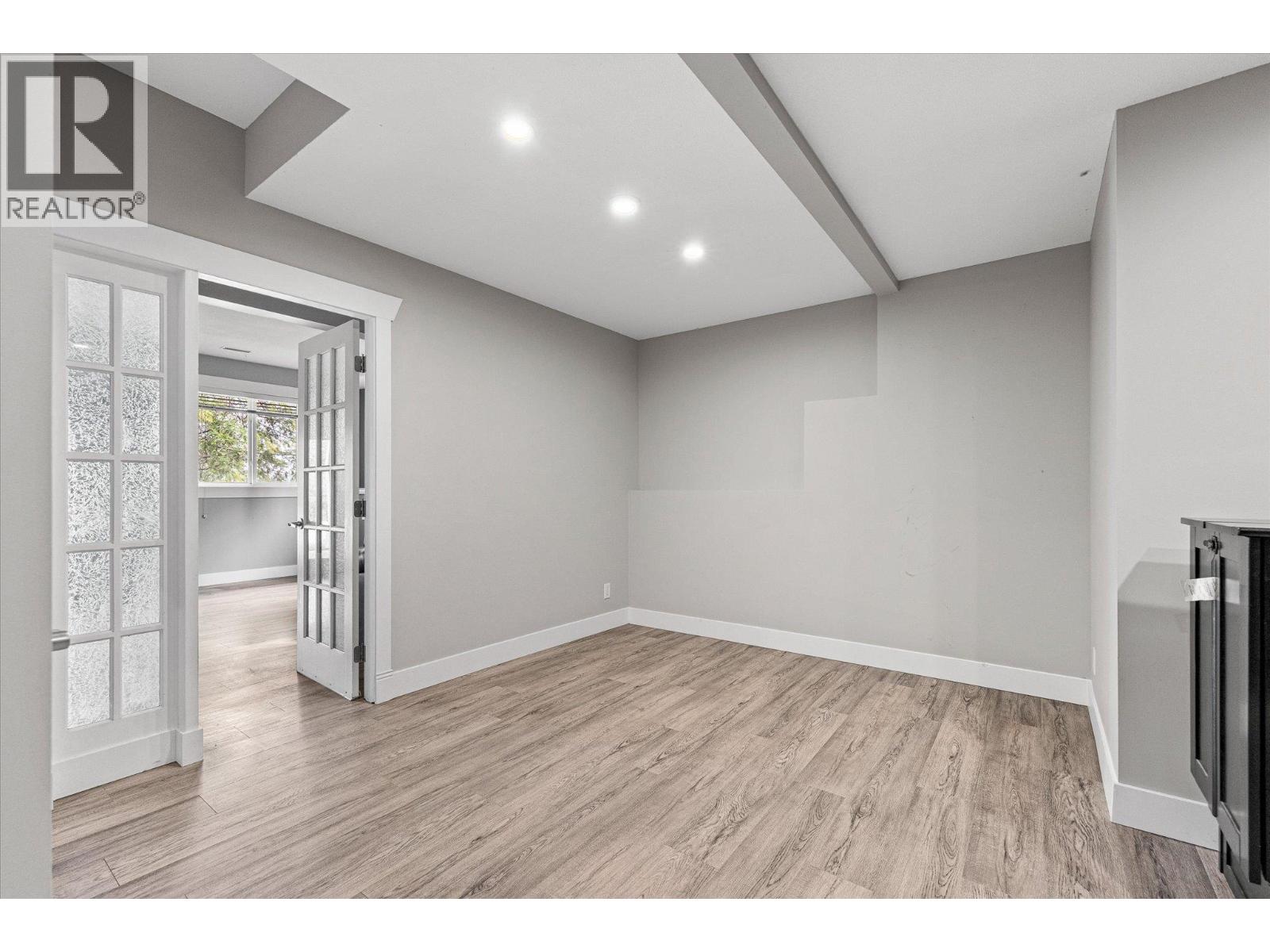 574 Gowen Place - 26