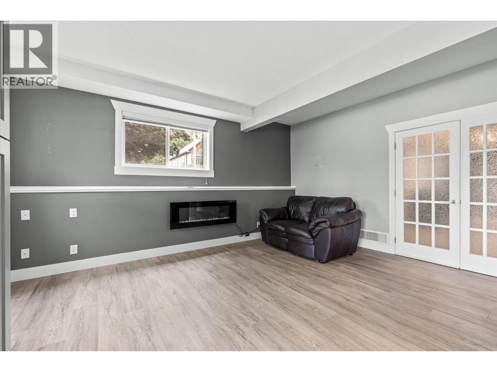 574 Gowen Place - 34