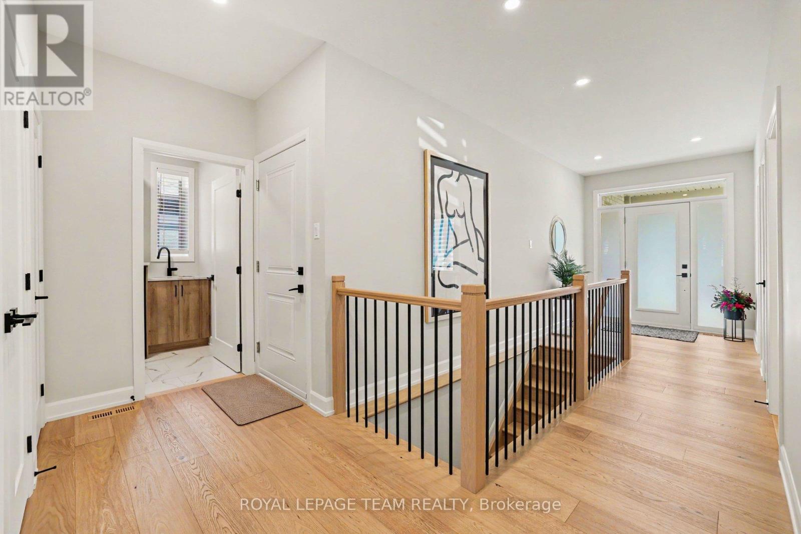 7A KING STREET N - 6