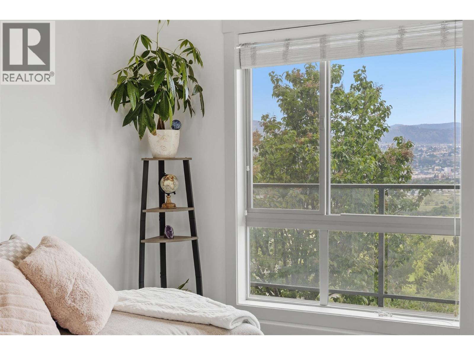 #2205 1030 Talasa Way - Image 9