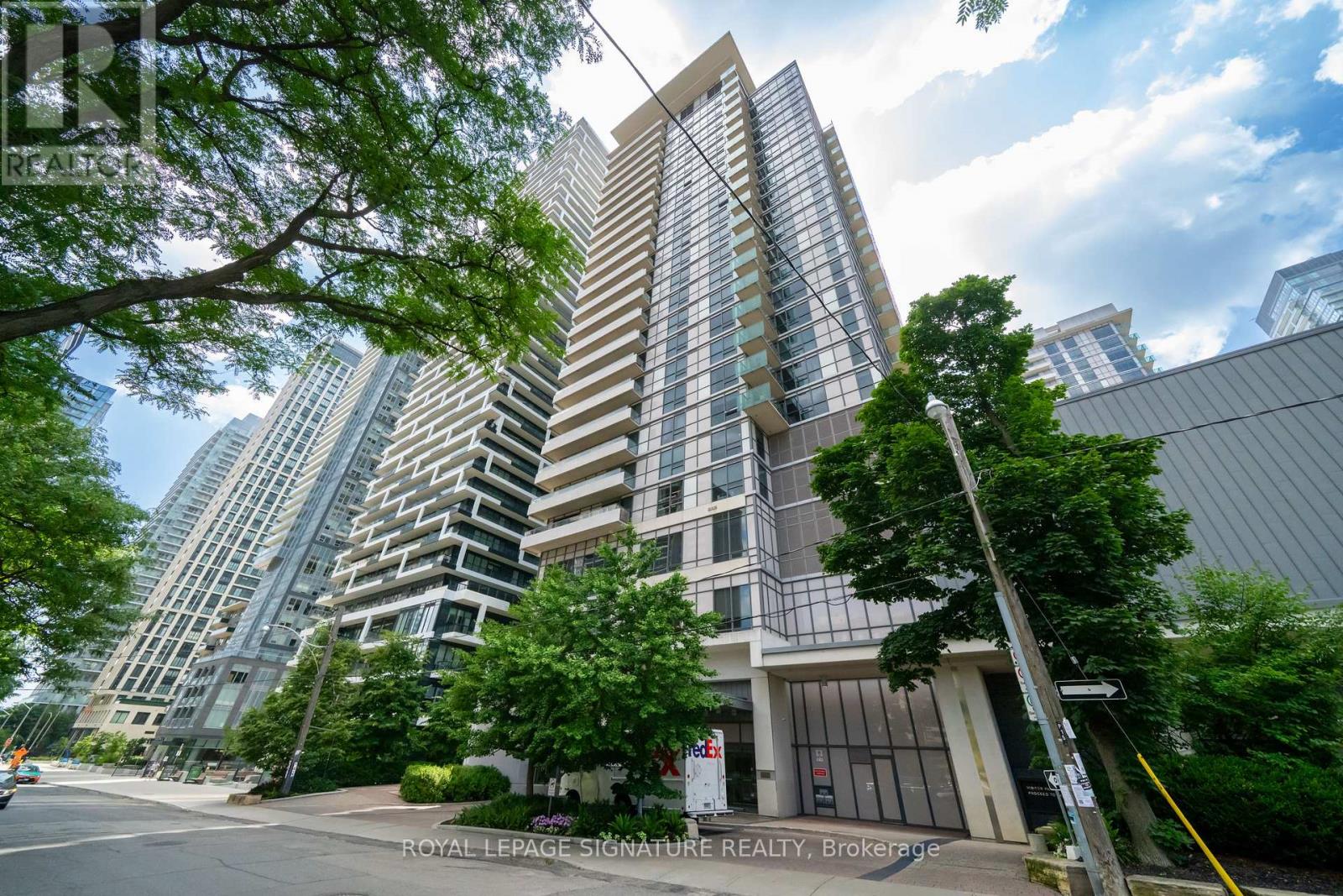 Photo of 25 Broadway Avenue