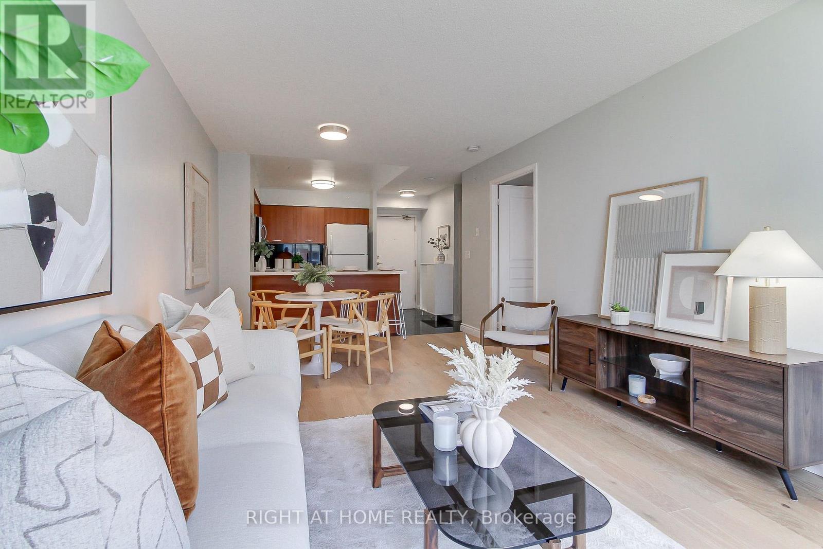 #907 55 HARRISON GARDEN BOULEVARD - 5
