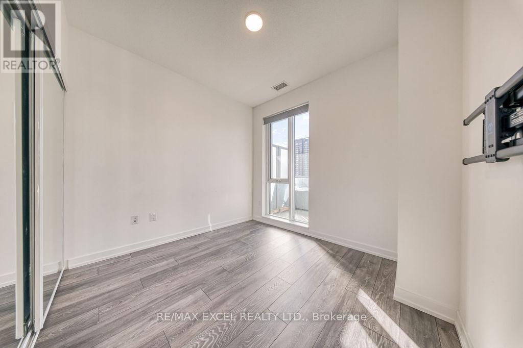 #1009 225 SUMACH STREET - 39