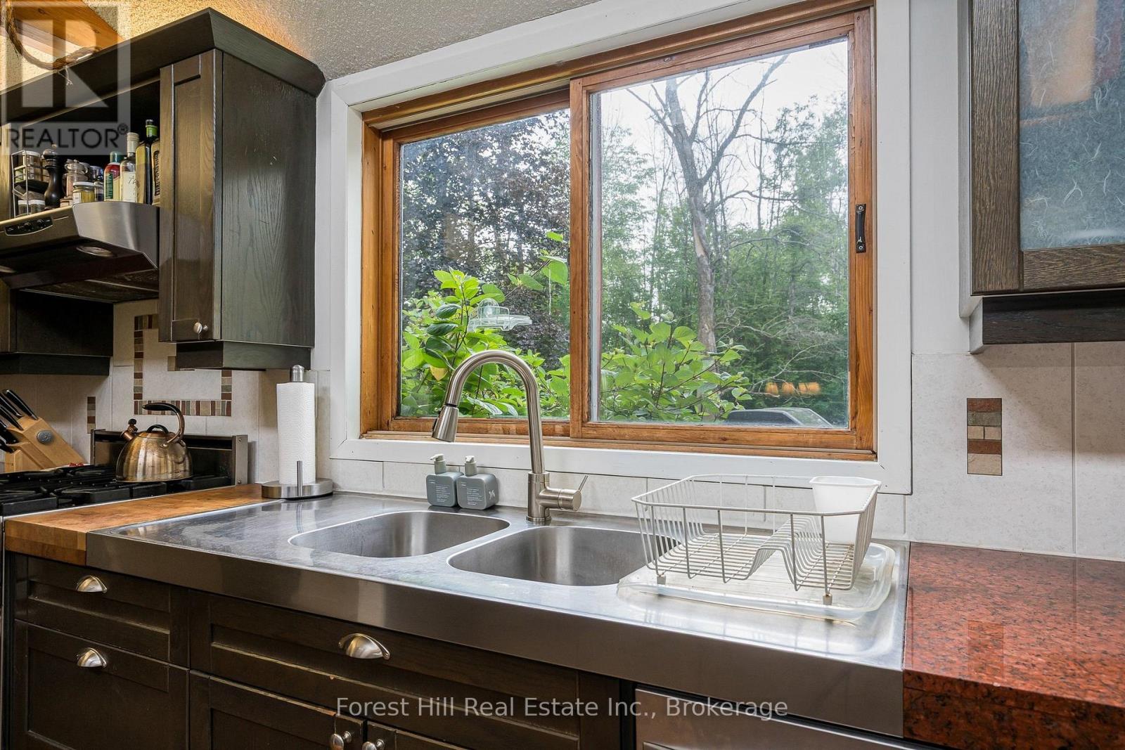 23 SILVER CREEK DRIVE - 12