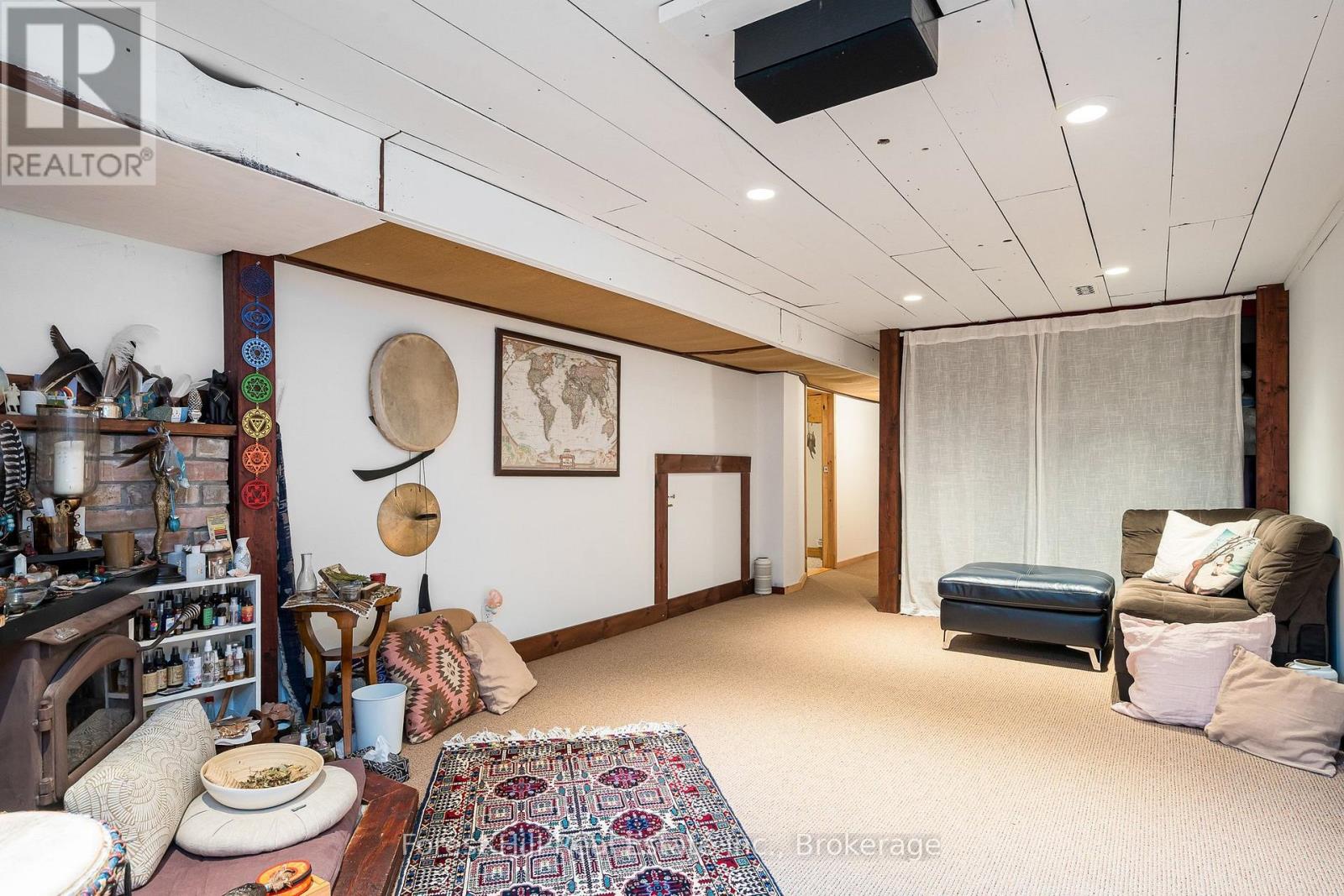 23 SILVER CREEK DRIVE - 33