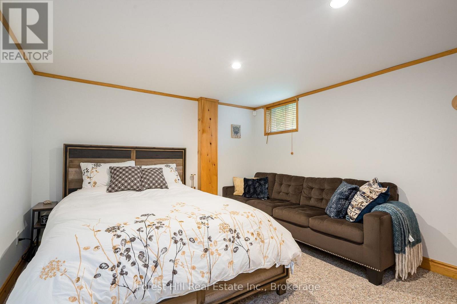 23 SILVER CREEK DRIVE - 35