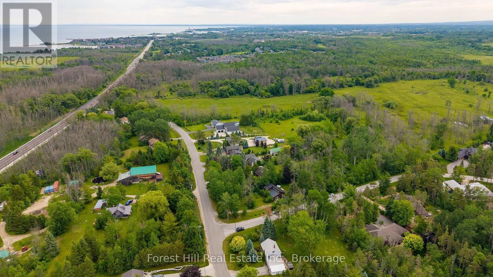 23 SILVER CREEK DRIVE - 48