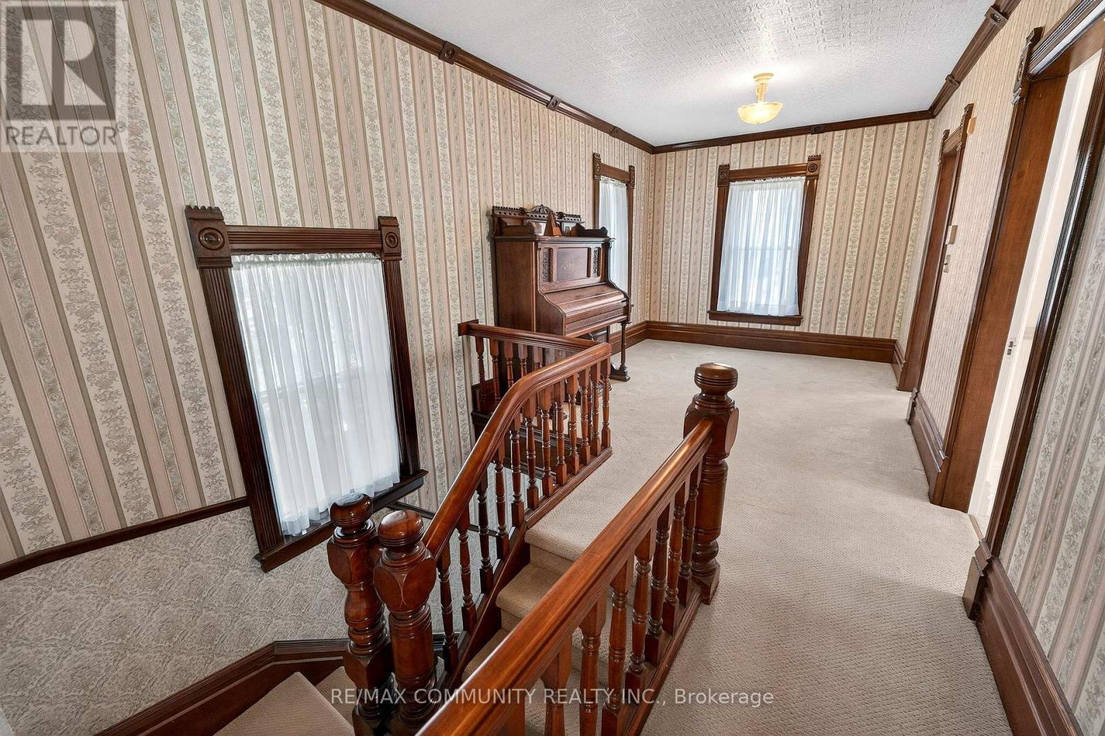 28 QUEEN STREET - 19