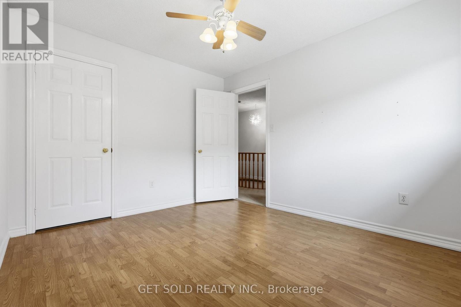 28 HAWKINS DRIVE - 21