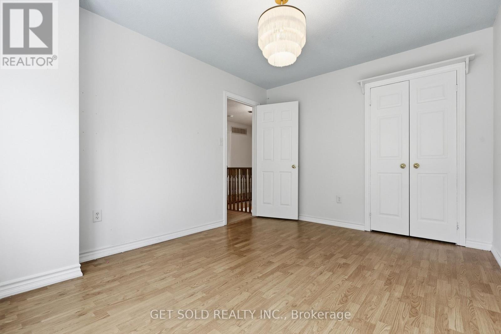 28 HAWKINS DRIVE - 24