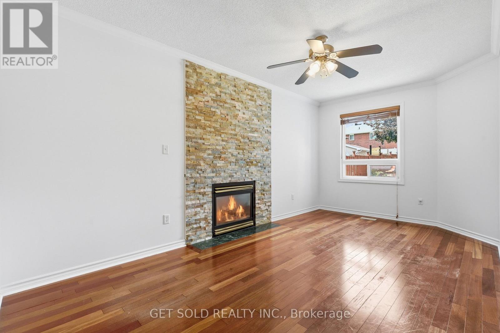 28 HAWKINS DRIVE - 4