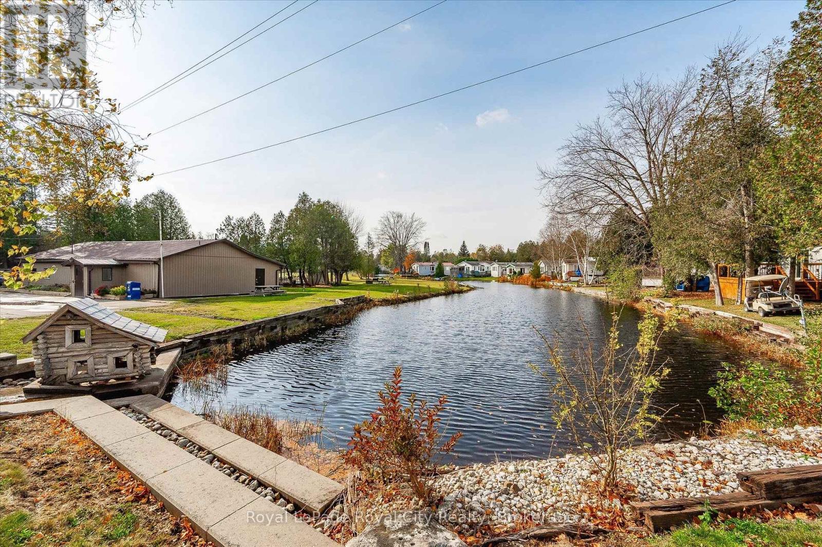 10 SPRUCE AVENUE - 30