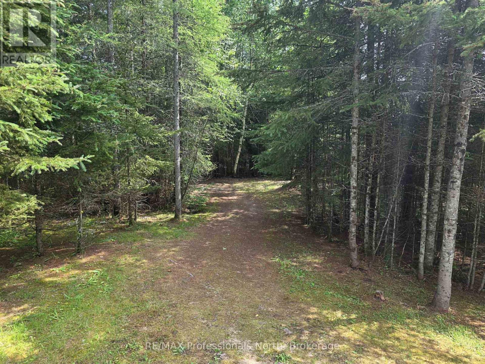 737 HILL AND GULLY ROAD - 22