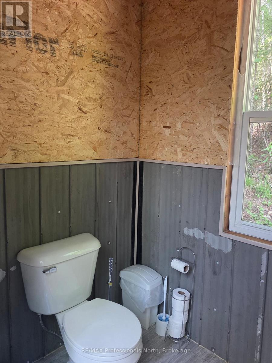 737 HILL AND GULLY ROAD - 28