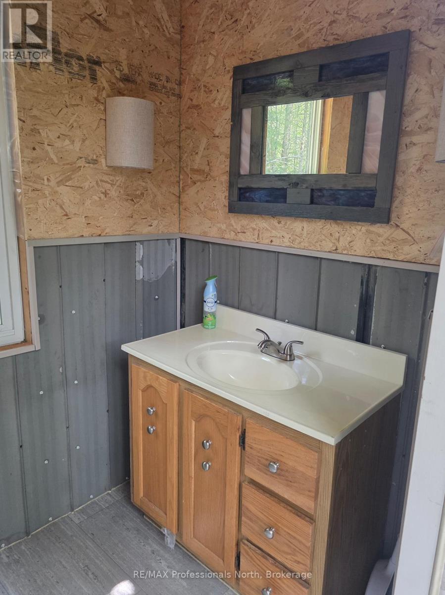 737 HILL AND GULLY ROAD - 29