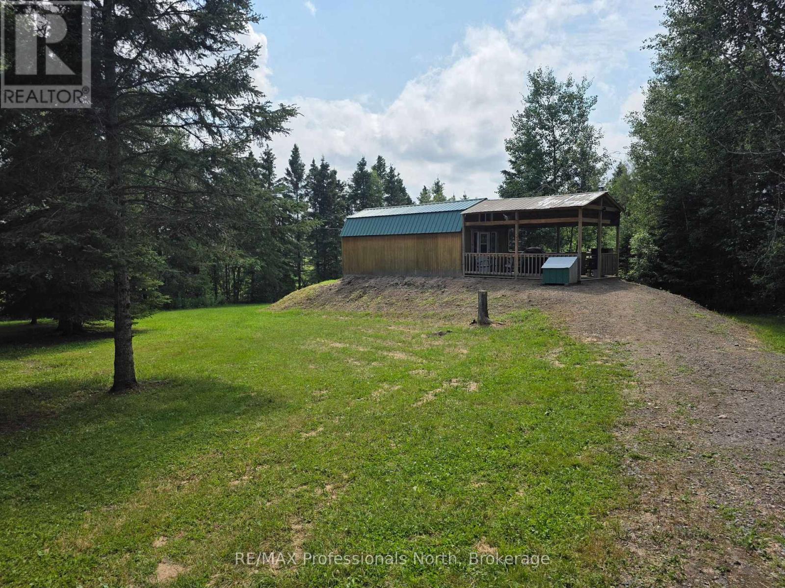 737 HILL AND GULLY ROAD - 3