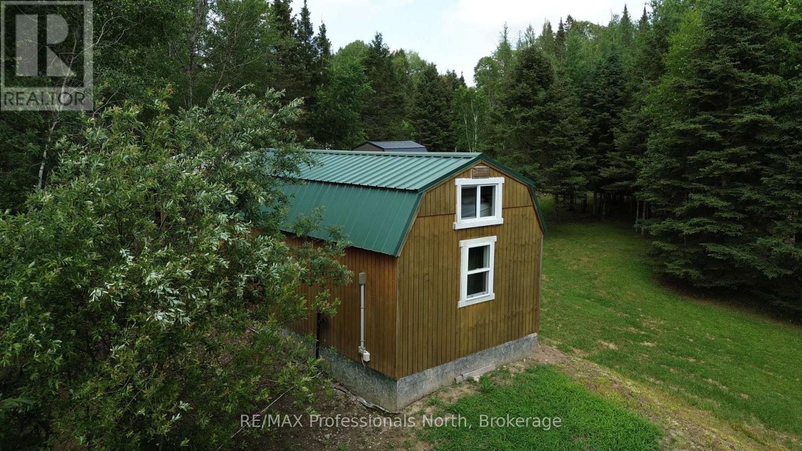 737 HILL AND GULLY ROAD - 4