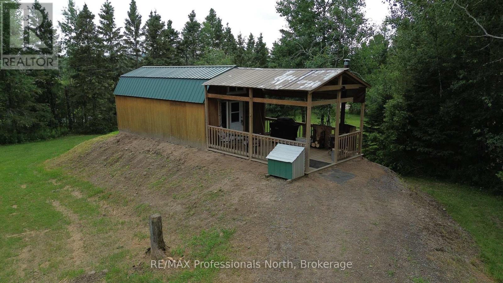 737 HILL AND GULLY ROAD - 7