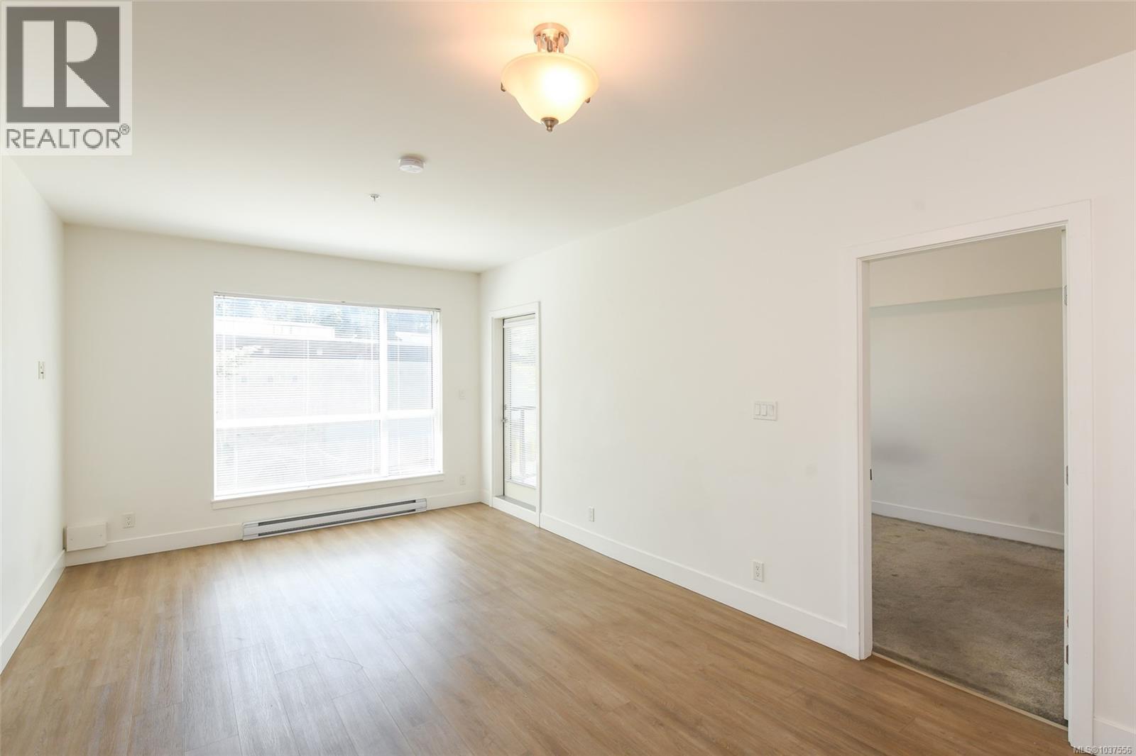 #310 3070 Kilpatrick Ave - 13