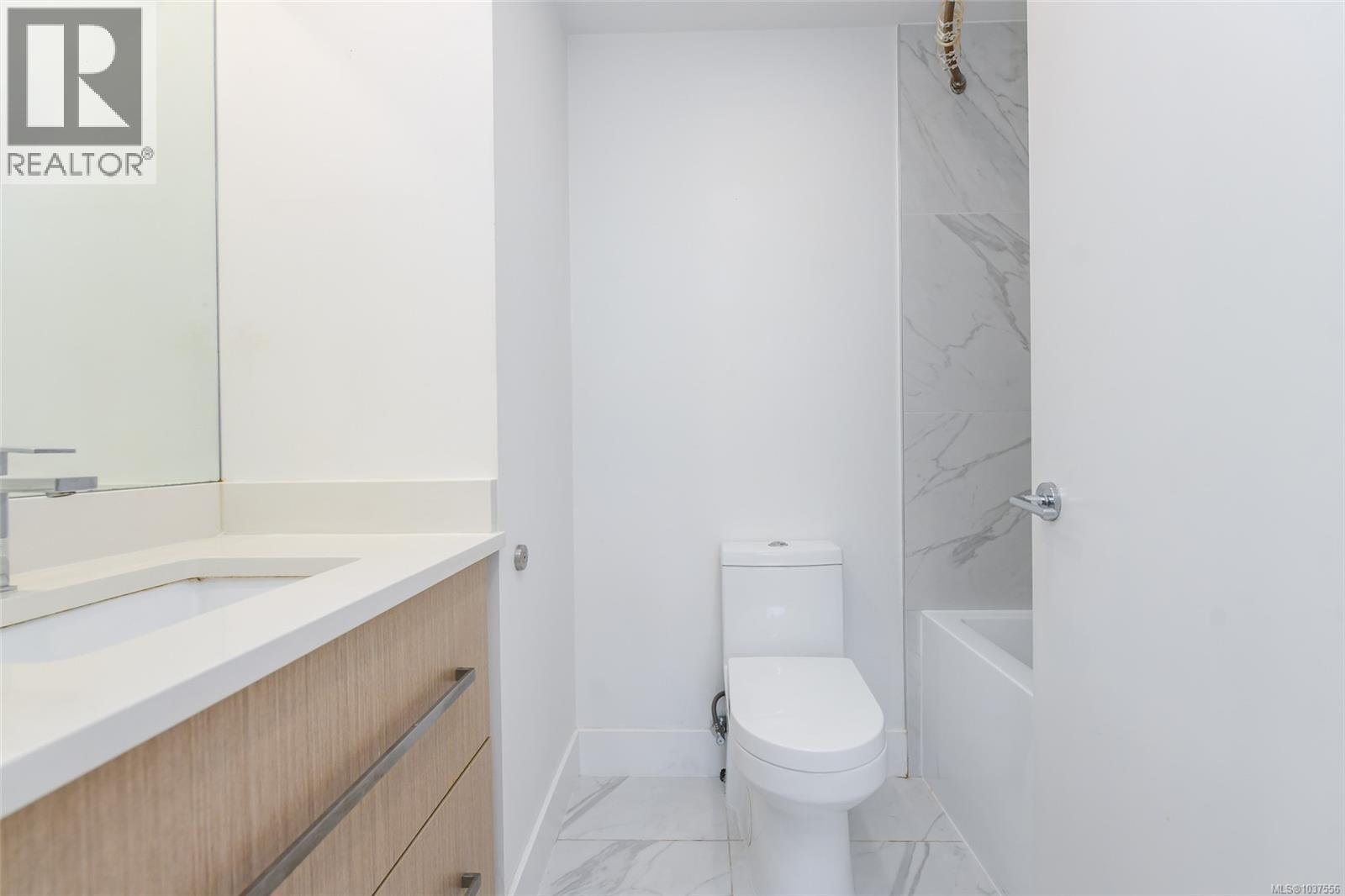 310 3070 Kilpatrick Ave, Courtenay