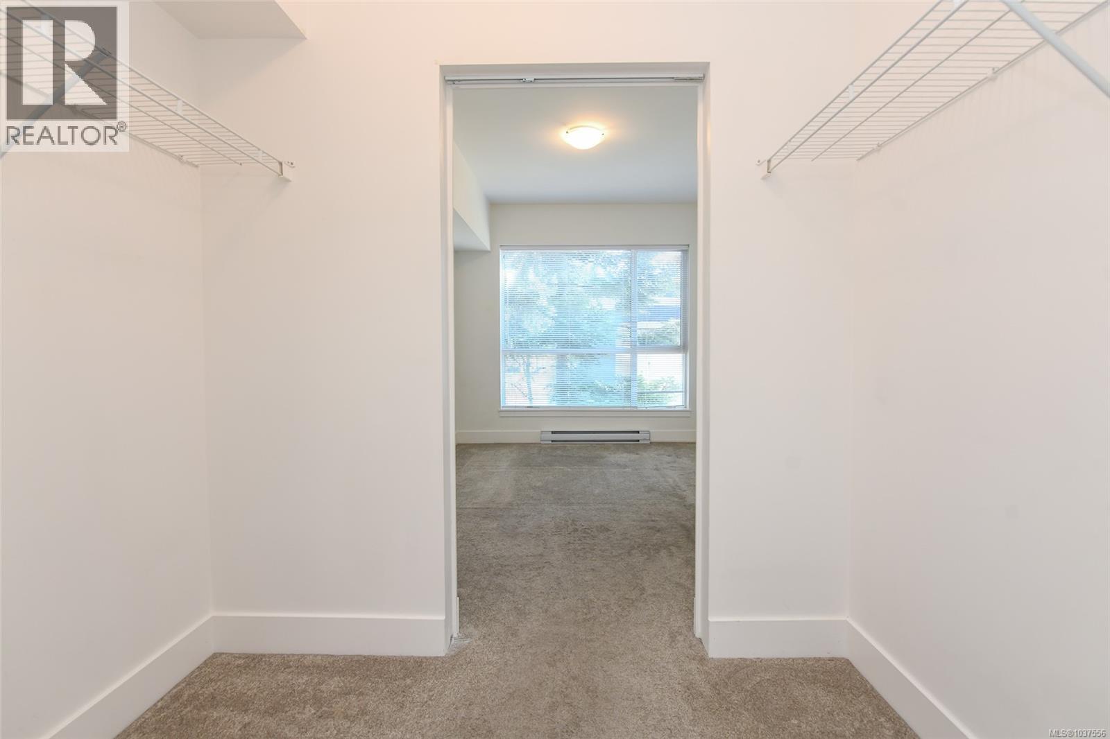 #310 3070 Kilpatrick Ave - 19
