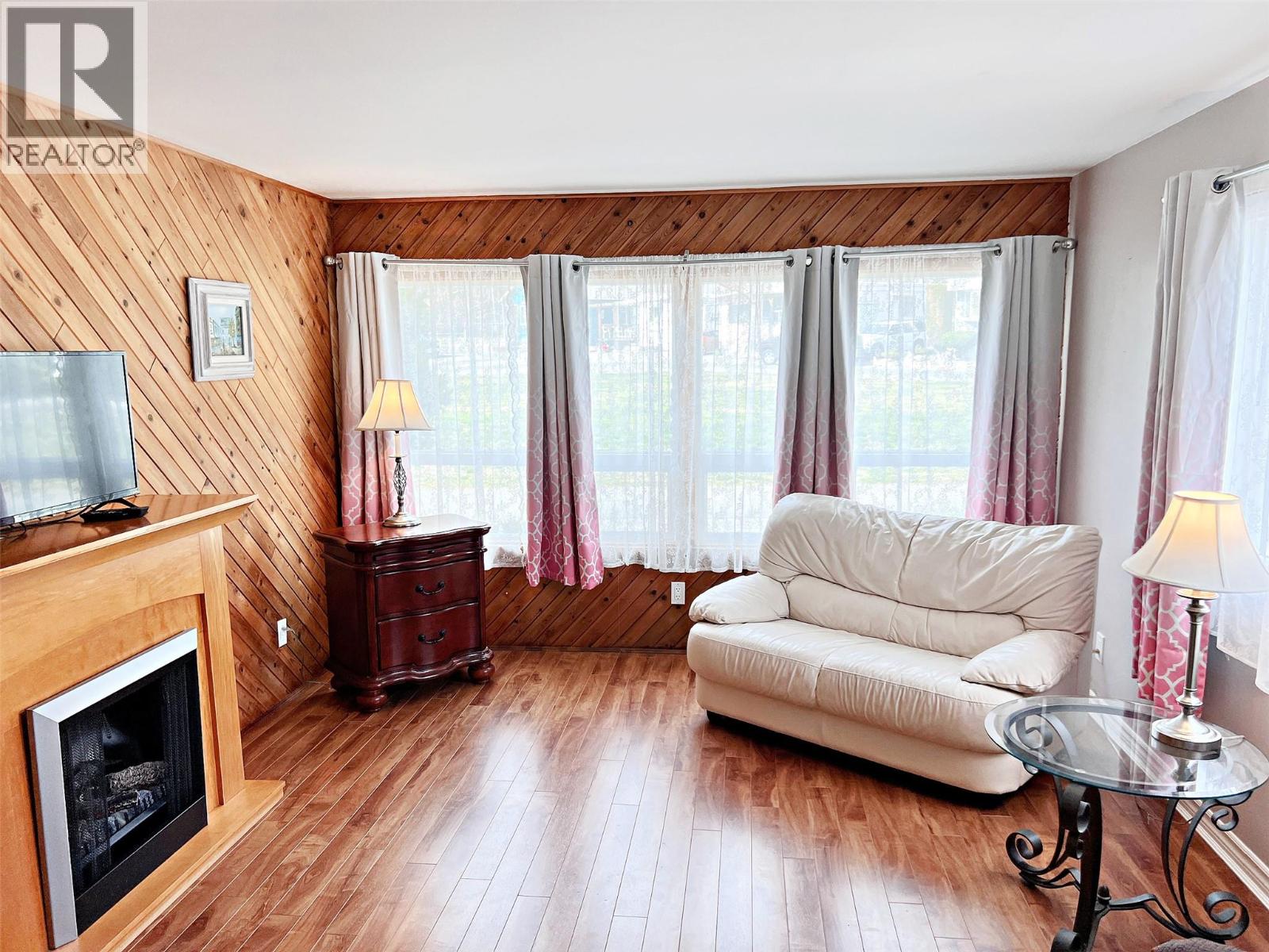 #32 6663 Hwy 97 S Lot# 32 - 5