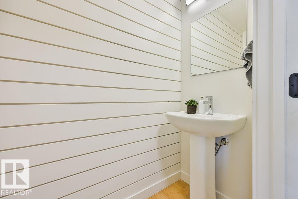 11206 95A ST NW - 17